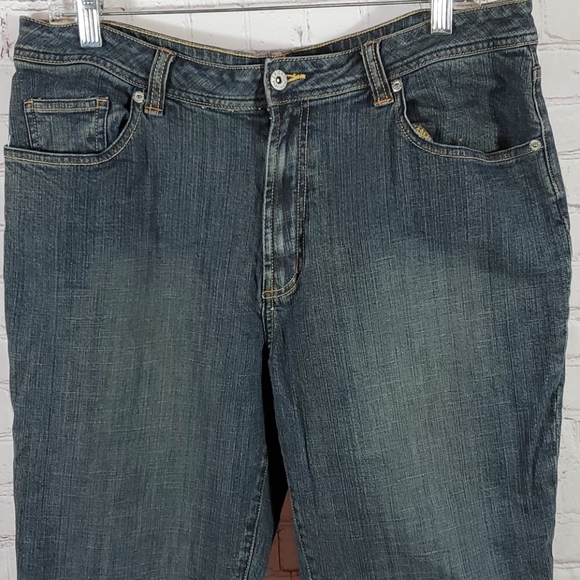 Chicos Size 16 Cropped Jeans - Picture 3 of 8